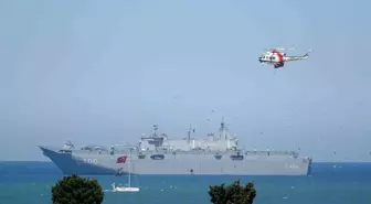 Samsun'da 19 Mayıs Kutlamaları Kapsamında Balıkçı Tekneleri Tören Geçişi