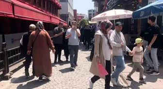 Eskişehir'de Güneşli Havada Çarşıda Yoğunluk