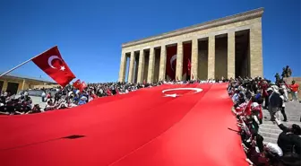 Atatürk'ü Anma Gençlik ve Spor Bayramı Türkiye Genelinde Coşkuyla Kutlandı