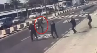 Havalimanında polis ve yolculara saldıran saldırgan, polis tarafından öldürüldü