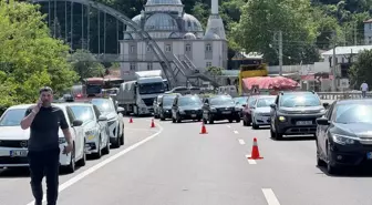 Geyve'de Kamyonet ve Cip Arasında Kaza: 2 Yaralı
