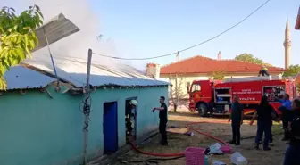 Konya'da Tandır Evindeki Yangın Çatıya Sıçradı