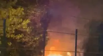 Şişli'de Otomobilin Motorunda Yangın Çıktı