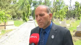 Dedesi için Temsili Mezar Yaptırdı