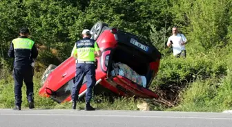 Sakarya'da Kontrolden Çıkan Otomobil Takla Attı: 4 Yaralı