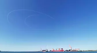 Türk Yıldızları, Samsun'da 19 Mayıs İçin Gökyüzünde Gösteri Uçuşu Yaptı