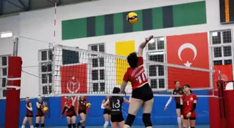 Voleybol Kızlar Türkiye Şampiyonası Denizli'de Yapıldı