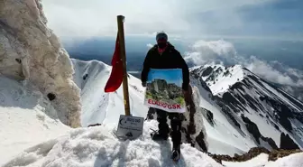 Elazığlı Sporcu Tarık Trap, Erciyes Dağı Zirvesine Tırmandı