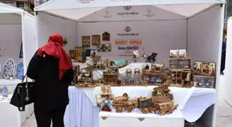 Emekli Sanatçı Minyatür Eserleri ile Hayran Bırakıyor