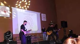 Erzincan Öğrenci Yurdu'nda Gençlik Bayramı Konseri Düzenlendi