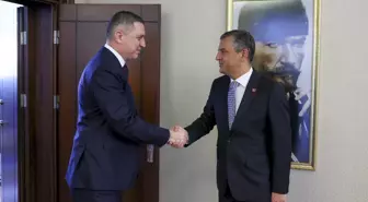 CHP Genel Başkanı Özgür Özel, TBB Başkanı Erinç Sağkan ile Bir Araya Geldi
