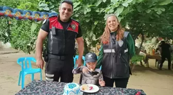 Polis Ekibi Eymen'in Doğum Gününü Kutladı