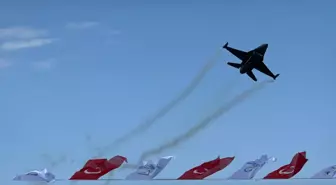 Ordu'da Mayıs Yedisi Etkinliklerinde SoloTürk Gösteri Uçuşu