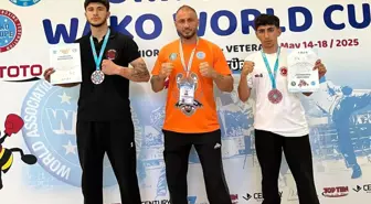 Erzincanlı Sporcular Uluslararası Kick Boks Dünya Kupası'nda Başarı Elde Etti