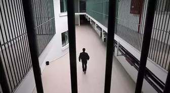 Cezaevine uyuşturucu sokan avukata 46 yıl hapis istemi