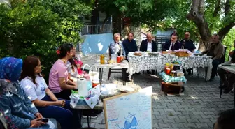 Dünya Arı Günü'nde Edremit'te Kadınlara Arıcılık Eğitimi