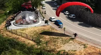 Ekstrem Sporcu Mertcan Serçe, Evine Paraşütle Uçtu