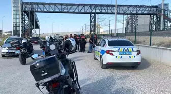 15 Yaşındaki Sürücü, Polis Kovalamacasından Sonra Kaza Yaptı