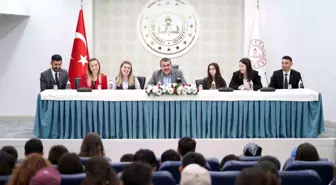 Uzundere'li Öğrenciler Bakan Tekin İle Ankara'da Buluştu