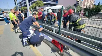 Kuşadası'nda Motosiklet Kazası: 1'i Ağır 2 Yaralı