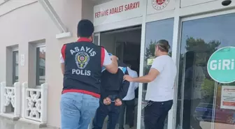 AK Parti İlçe Başkanlığına Taşlı Saldırı Yapan Şüpheli Tutuklandı