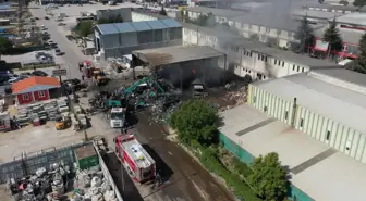 Eskişehir'deki Geri Dönüşüm Tesisi Yangını Kontrol Altına Alındı