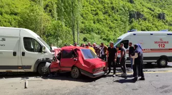 Şenkaya'da Trafik Kazası: 2 Ölü, 1 Yaralı