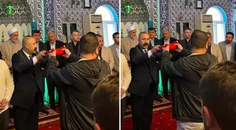 Aile üyeleri Kur'an-ı Kerim ve Türk bayrağının altından geçti, iki yıllık husumet son buldu