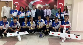Alaşehir Anadolu İmam Hatip Lisesi Türkiye Şampiyonu Oldu