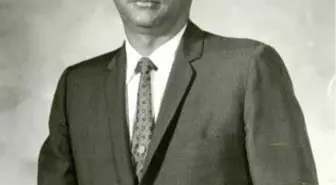 Apollo 13 Mühendisi Ed Smylie 95 Yaşında Hayatını Kaybetti