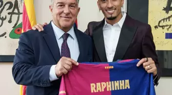 Barcelona, Raphinha'nın Sözleşmesini 2028'e Kadar Uzattı