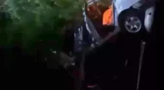 Bursa'da Direksiyon Hakimiyetini Kaybeden Sürücü Bahçeye Uçtu