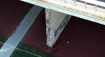 Esenyurt'taki Balıkyolu Köprüsü Tehlike Saçıyor