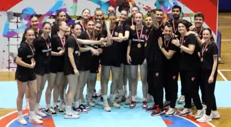 Karşıyaka, Türkiye Genç Kızlar Voleybol Şampiyonası'nda Üçüncü Oldu