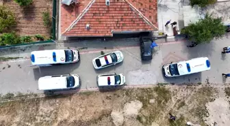 Kırıkkale'de Kalp Krizi Geçiren Sürücü Otomobiliyle Duvara Çarptı