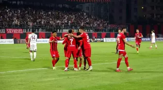 Vanspor FK, Elazığspor'u 4-1 Yenerek Finale Yükseldi