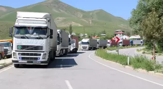 Esendere Gümrük Kapısı'nda 3 Kilometrelik TIR Kuyruğu