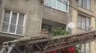 Ataşehir'de 5 katlı binanın çatısında yangın-2 / Ek görüntü