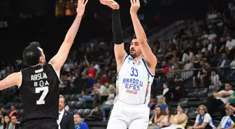Anadolu Efes, Beşiktaş Fibabanka'yı Son Çeyrekte Geçti