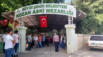 Adana'da Eski Eşi Tarafından Öldürülen Esengül Kaya Son Yolculuğuna Uğurlandı