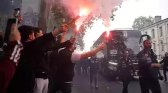 Beşiktaş Taraftarından Şampiyon Gibi Karşılama