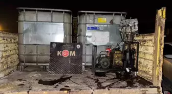 Düzce'de Kaçakçılık Operasyonları: 300 Litre Akaryakıt ve Kaçak Ürünler Ele Geçirildi