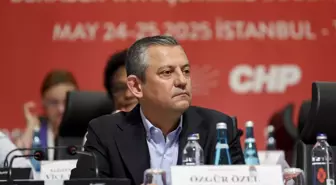 Özgür Özel, Sosyalist Enternasyonal Konsey Toplantısı'nda konuştu