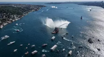 15 Temmuz şehitleri, İstanbul Boğazı'nda düzenlenen kortej geçişi ile anıldı