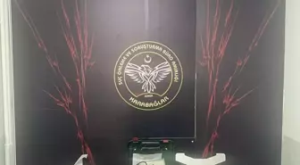 İzmir'de 3 İş Yerinden Hırsızlık Yapan 2 Şüpheli Yakalandı
