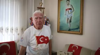 Türk Atletizminin Efsane İsmi İsmail Akçay: Günde 5 Kilometre Yürüyerek Gençlere Örnek Oluyor