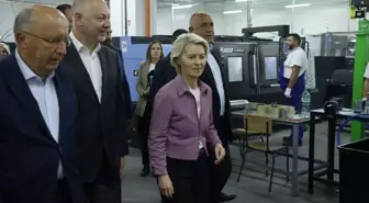 AB Komisyonu Başkanı von der Leyen, Bulgaristan'ın Silah Fabrikasını Ziyaret Etti