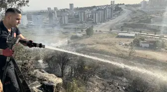 Adana'da Ağaçlık Alanda Yangın Söndürüldü