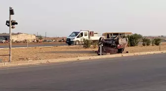 Adana'da Çarpışan Otomobil Devriildi, Alkollü Sürücü Gözaltında