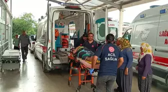 Kozan'da Trafik Kazası: 4 Yaralı